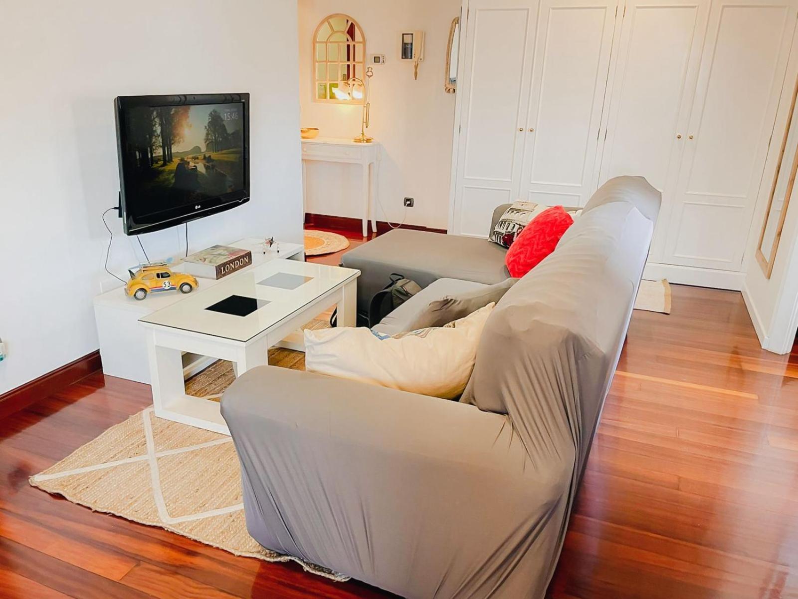 Apartamento Centro De Vigo, Garaje Y Vistas Ria Exterior photo
